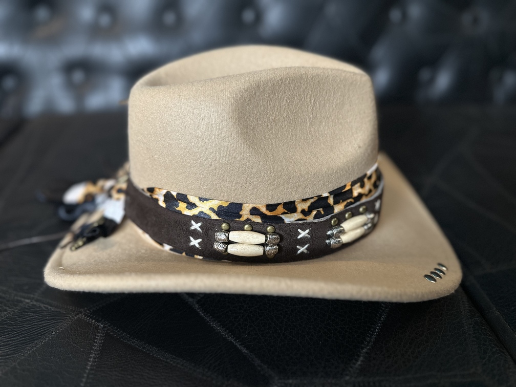 Chapéu estilo western unisex em feltro customizado TAM 56 - Imagem 4