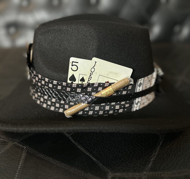 Chapéu estilo western unisex em feltro customizado CHICAGO BLUES TM 56
