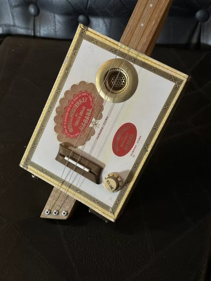 HOYO de Monterrey HABANA MINI Resonator